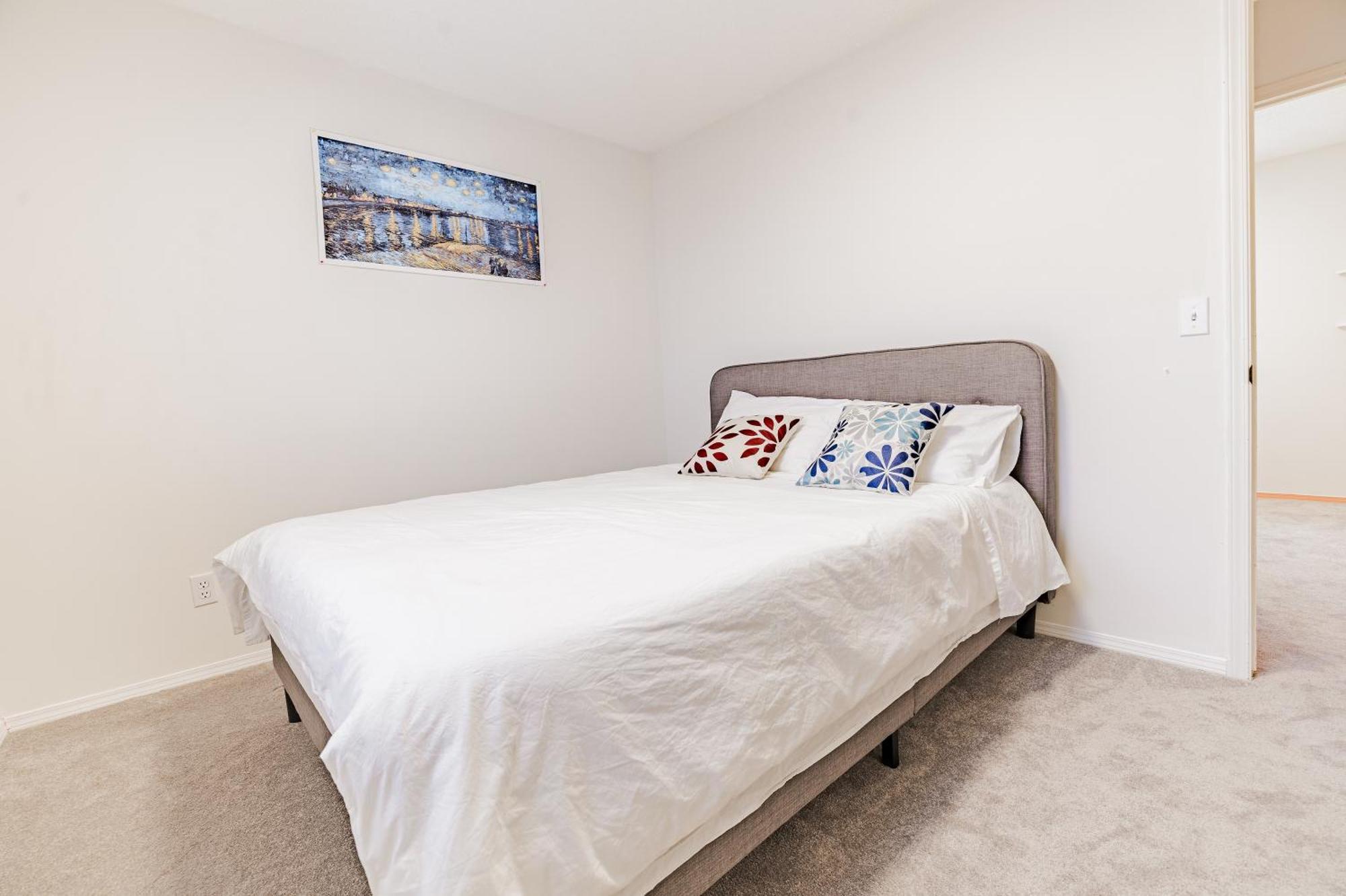 Main Floor Suite, 3 Bdr, 4Bd Spacious And Cozy YYC Esterno foto